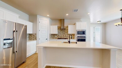 13725 Olney Ave, Horizon City, TX 79928 - photo 5