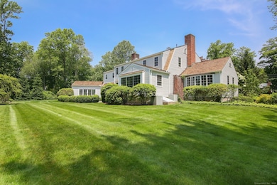 SPACIOUS YARD