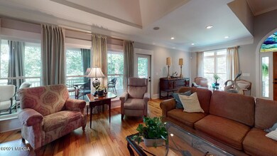 109-Fox-Ct-Living-Room(1)