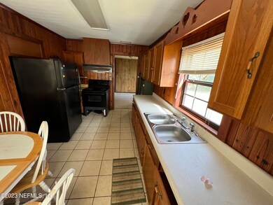 5933 Jammes Rd, Jacksonville, FL 32244 - photo 6