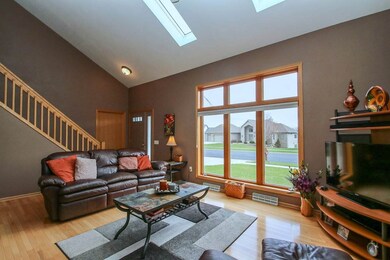 845 Fox Run Ct, Oregon, WI 53575 - photo 6