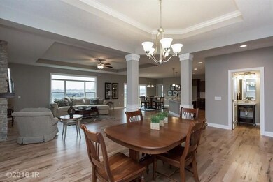 9432 Rushbrook Dr, Johnston, IA 50131 - photo 6