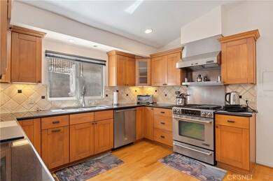 4505 Ensenada Dr, Woodland Hills, CA 91364 - photo 3