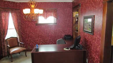 333 W 7th St, Auburn, IN 46706 - photo 5