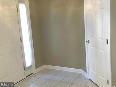 4314 Thomas Brigade Ln, Fairfax, VA 22033 - photo 2