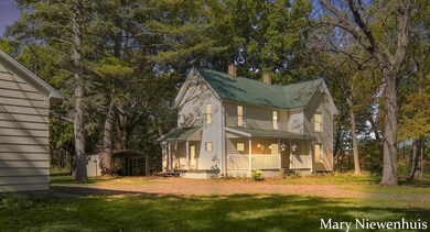 10652 Nugent Ave NE unit 8, Rockford, MI 49341 - photo 3