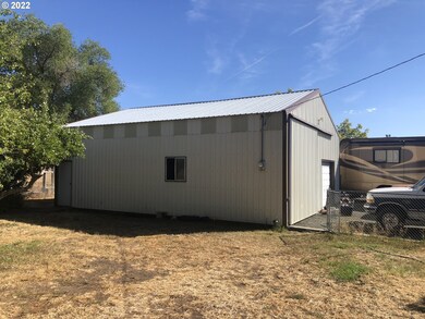 301 N McHaley St, Prairiecity, OR 97869 - photo 4