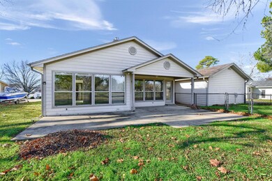 606 Kiowa Dr W, Gainesville, TX 76240 - photo 2