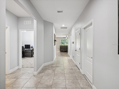 18628 Hunters Meadow Walk, Land O Lakes, FL 34638 - photo 4