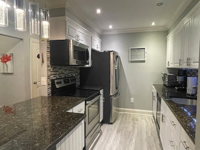 697 Cove Rd unit 1E, Stamford, CT 06902 - photo 7