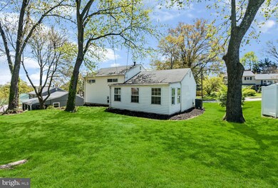 1110 Plover Dr, Halethorpe, MD 21227 - photo 3