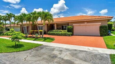 16580 Royal Poinciana Ct, Weston, FL 33326 - photo 3