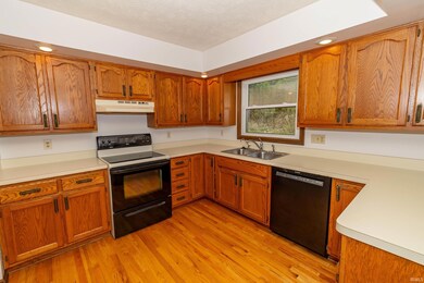 15610 Windfield Ln, Granger, IN 46530 - photo 7