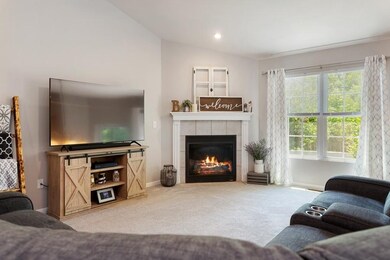 03_4620HiddenLn_165_LivingRoom_LowRes