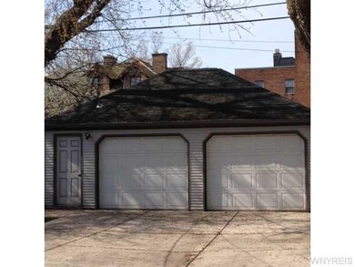 Garage 2 plus car garage