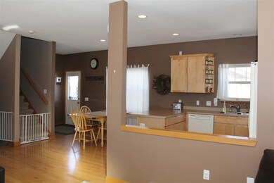 5200 Teaberry Ln, Fitchburg, WI 53711 - photo 4