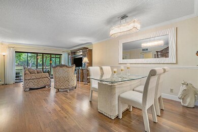 3rd Bedroom Overlooks the Lake