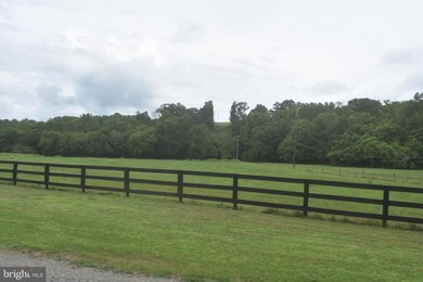 601 Hinton Rd, Luray, VA 22835 - photo 6