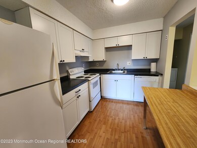 10 Newport Ct unit B20, Brick, NJ 08724 - photo 7