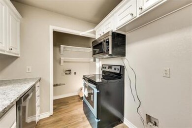 2618 W Walker St unit B, Denison, TX 75020 - photo 5