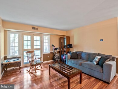 8110D Colony Point Rd unit 217, West Springfield, VA 22152 - photo 7