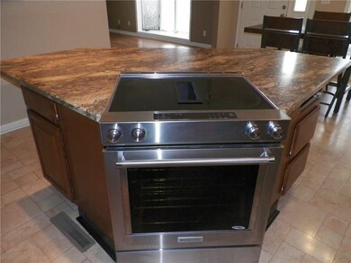 3716 Bonaventure Ct, Columbus, IN 47203 - photo 5