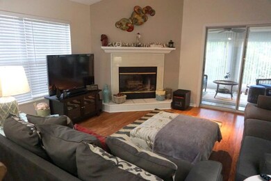 LIVING ROOM/WBFP