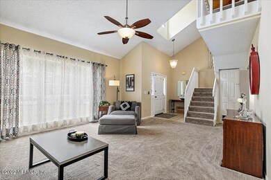 8081 Dickie Dr, Jacksonville, FL 32216 - photo 5