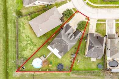 1013 Brady Ln, Alvin, TX 77511 - photo 3