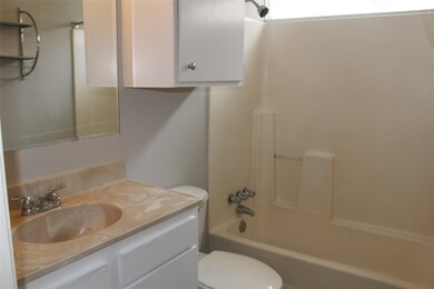 1609 1/2 Driscoll St, Houston, TX 77019 - photo 6