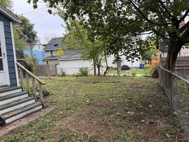 913 Bryant St, Kalamazoo, MI 49001 - photo 2