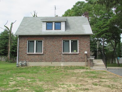 245 Roosevelt Ave unit Winter, Oakhurst, NJ 07755 - photo 3