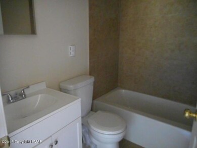 784 T373getz Dahl Rd, Kunkletown, PA 18071 - photo 3