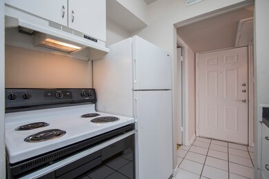 1420 Hawthorne St unit 17, Houston, TX 77006 - photo 2