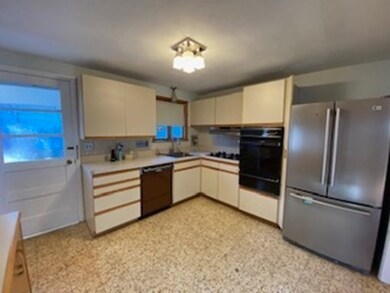 104 Harding St, West Newton, MA 02465 - photo 4