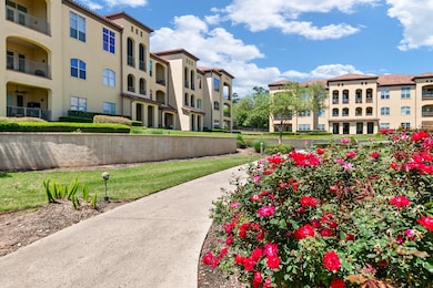 Welcome to your lakeside retreat at Playa Vista