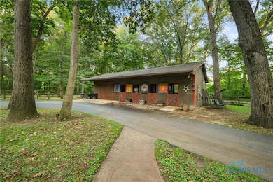 2015 King Rd, Toledo, OH 43617 - photo 3