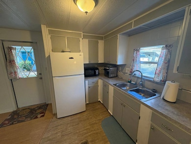 9701 E Hwy 25 unit 60, Belleview, FL 34420 - photo 7