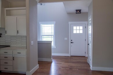 Jones bw home-11