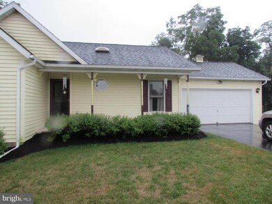 1509 Mark Dr, Chambersburg, PA 17201 - photo 3