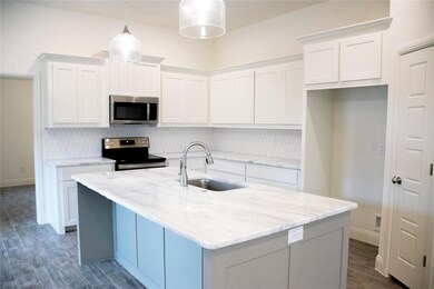 107 Clover Cir, Weatherford, TX 76086 - photo 2