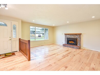 1715 Russet Dr, Eugene, OR 97401 - photo 6