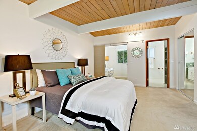 9755 SE 40th St, Mercer Island, WA 98040 - photo 6