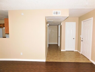 2846 N 46th Ave unit 6, Phoenix, AZ 85035 - photo 3