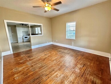 1009 Moran St, Gainesville, TX 76240 - photo 5