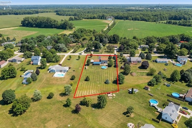 13917 Mason Rd, Vermilion, OH 44089 - photo 5