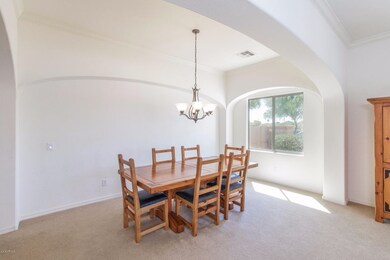 4) FORMAL DINING