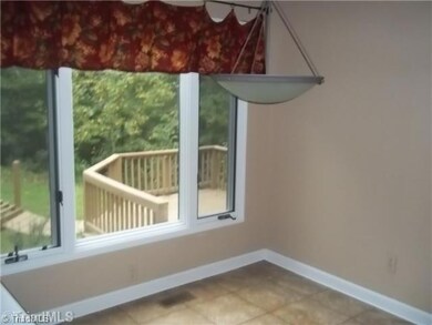 2672 Hickory Dr, Asheboro, NC 27205 - photo 6