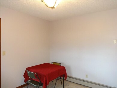 (2 of 2 of) the kitchen, this is a nice size eatin