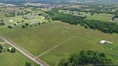 12993 S Lombard Ln, Skiatook, OK 74070 - photo 3